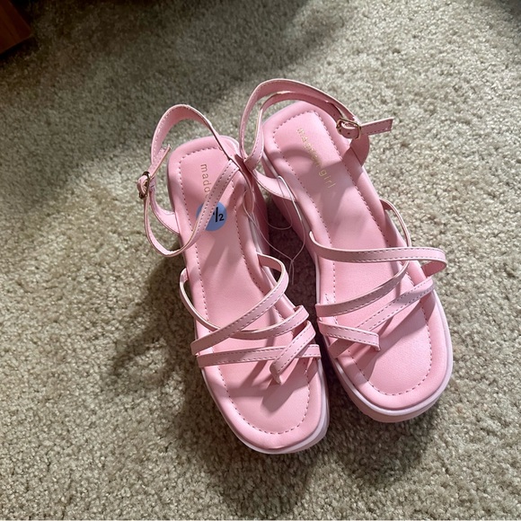 Madden Girl | Vaultt Wedge Platform Strappy Sandal in Pink Paris, size 8.5 - Picture 5 of 10